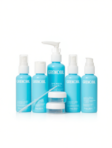 Set di flaconi da viaggio Grenobil 8 x 180 ml, kit di articoli da toeletta riutilizzabili in plastica - Product Image 1