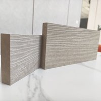 Plancher extérieur en composite de fibres de ciment à grain de bois, moderne, antidérapant, lisse et résistant aux intempéries