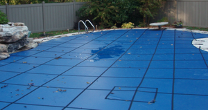 Couverture de sécurité pour piscine avec capacité de charge, conception perméable, prévention des feuilles mortes - Product Image 5