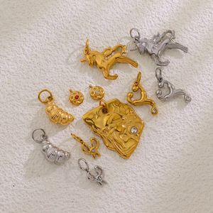 Colgante Hip Hop Profesional al por Mayor con Descuento por Volumen, Incrustaciones de Piedra Turquesa, Peso en Gramos por Pieza - Product Image 1