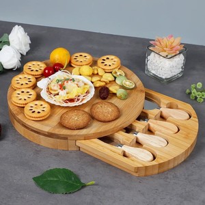 Ensemble de planches à découper en bambou To Zhen 25x25x3.5cm avec couverts, planche à fromage pour usage domestique - Product Image 3