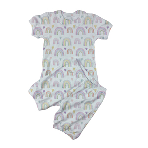 Conjunto de Ropa de Verano para Niñas con MOQ Bajo, Conjuntos de Salón para Niñas, Top de Manga Corta con Mariposas Arcoíris + Pantalones Cortos - Product Image 3