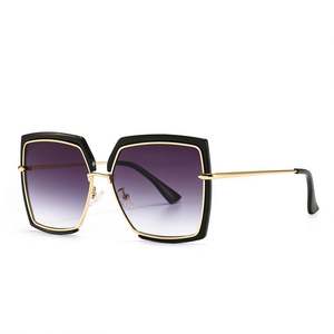 Lunettes de soleil carrées vintage élégantes pour femmes avec logo personnalisé, protection UV400, lunettes de soleil surdimensionnées pour femmes - Product Image 5