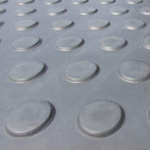 Tapis d'Écurie en Caoutchouc EVA d'Usine pour Box de Cheval et Revêtement de Sol pour Vache 4 pi x 6 pi - Product Image 2