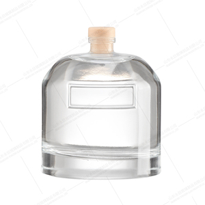 Tarros clásicos de licor al por mayor de 750ml, cajas selladas con corcho Mini, marca Tequila, whisky, ron, ginebra con capacidad mínima de 100ml - Product Image 1