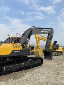 Escavatore Cingolato Usato VOLVO EC240 da 24 tonnellate con Motore Originale, Pronto per la Spedizione - Escavatore Pesante in Vendita - Product Image 2