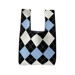 Trendy luxury contrasting diamond pattern mini wallet women handbag cute knitted wrist bag full youthful energy Custom LOGO