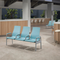 Chaises empilables modernes à 3 places avec structure en acier pour hôpitaux et écoles – Écologiques et économiques – Pack commercial