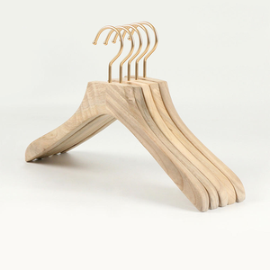 Lavinia, perchas <span class=keywords><strong>de</strong></span> madera Natural <span class=keywords><strong>de</strong></span> marca <span class=keywords><strong>de</strong></span> lujo personalizadas, perchas <span class=keywords><strong>de</strong></span> madera <span class=keywords><strong>de</strong></span> alcanfor para <span class=keywords><strong>ropa</strong></span>, perchas para <span class=keywords><strong>tienda</strong></span> <span class=keywords><strong>de</strong></span> <span class=keywords><strong>ropa</strong></span> - Product Image 1