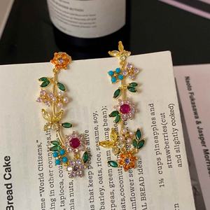 Boucles d'oreilles clous romantiques style forêt série florale KS, en alliage, pour femme, anniversaire, élégantes, haut de gamme, douces, luxe léger, plaqué or - Product Image 4