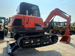 Excavatrice d'occasion coréenne Doosan DX60E DH60BC DX60 de 6 tonnes, en excellent état, avec moteur et boîte de vitesses testés et inspectés, disponible à la vente en stock - Product Image 3