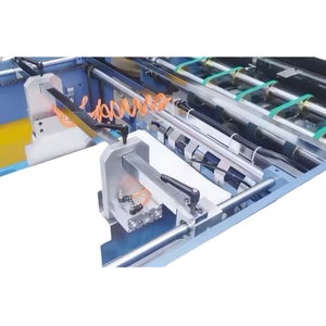 Machine de plastification thermique intelligente Schneider Control, 80 m/min, plastifieuse haute vitesse, chauffage électromagnétique pour impression grand format - Product Image 3