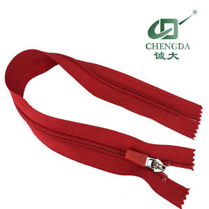 CHENGDA NO.5 Nylon Zipper Long Chain 5 # Coil zipper bonne qualité et prix compétitif inférieur à 3USD par KG - Product Image 5