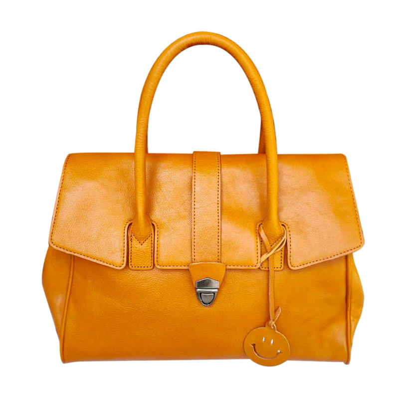 สีเหลือง