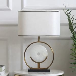 Style européen moderne mode design minimaliste décoration intérieure chambre salon LED lampe de bureau lumière luxe - Product Image 2