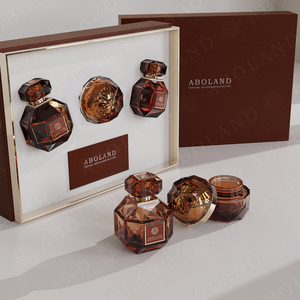 ขวดน้ำหอมแก้วหรูหราขนาด 30 มล. 50 มล. 100 มล. พร้อมหัวฉีดแบบปั๊ม ฝาแบบกำหนดเองได้ โลโก้แบบกำหนดเอง กล่องบรรจุภัณฑ์พรีเมียม - Product Image 6