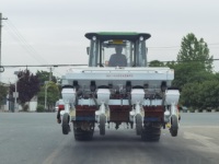 Semoir de précision monté sur tracteur, planteur sous vide à 6 rangs avec trémie à engrais et boîte de vitesses