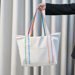 Bolsa de Lona Personalizada con Detalle de <span class=keywords><strong>Ric</strong></span> Rac Colorido, Bolsa de Playa Grande para Damas de Honor con Bolsillo Exterior y Cierre de Cremallera - Product Image 2