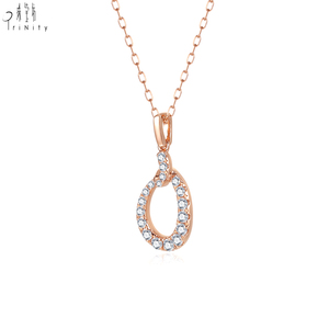 Collier pendentif en or rose massif 18 carats avec diamant naturel véritable, collection élégante Curve Initial, lettres U O D Q G, nom personnalisé pour fille - Product Image 2