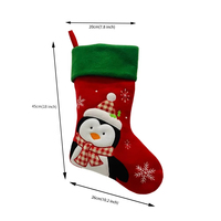 Bas de Noël en feutre rouge ODM de haute qualité avec flocon de neige géant Santa bonhomme de neige motif pingouin décoration de broderie