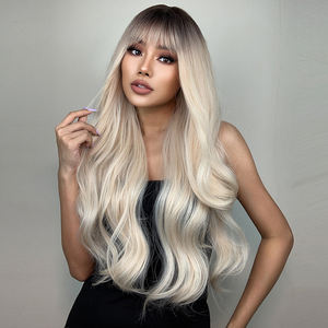 Perruques synthétiques Ainizi de 28 pouces, longues, ondulées, blondes avec racines foncées, résistantes à la chaleur, pour patients atteints de cancer - Product Image 1