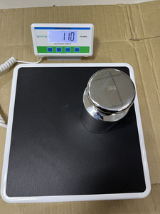 Balança Digital Inteligente para Uso Doméstico com Capacidade de 250kg/550lb e Grande Display LCD para Pesagem de Adultos e Crianças - Product Image 6