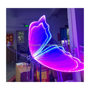 Lumières de décoration de mariage, papillons géants à ailes changeantes de couleur RVB, LED romantiques, allée de marche sur scène de fête - Product Image 1