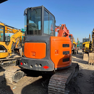 Mini pelleteuse sur chenilles Hitachi ZX55USR de 5 tonnes d'occasion Pelleteuse à prix compétitif - Product Image 3