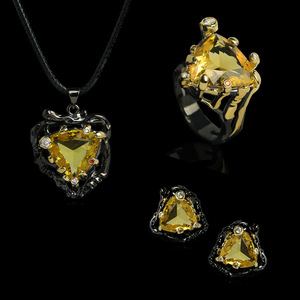 AliExpress Nuevo Conjunto de Joyería de Tres Piezas con Anillo, Collar y Pendientes de Cobre Negro Dorado Irregular, Accesorios de Fiesta Estilo Bohemio - Product Image 6