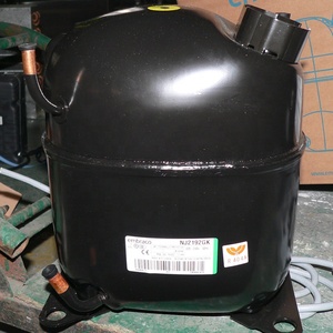 Congélateur de présentation de crème glacée sur comptoir pour la présentation de gelato, 8 bacs - Product Image 6