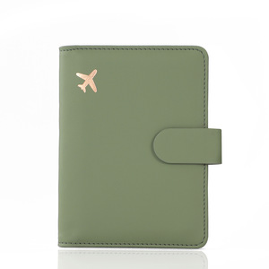 Porta Tarjetas de Vacunación y Documentos de Viaje Personalizados de Plástico Negro de 16 cm x 10 cm - Product Image 1