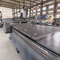 Machine de gravure CNC haute précision 1325 avec caméra CCD pour la découpe de conturs de signalétique publicitaire, travaux graphiques pour petites entreprises, mousse et PVC