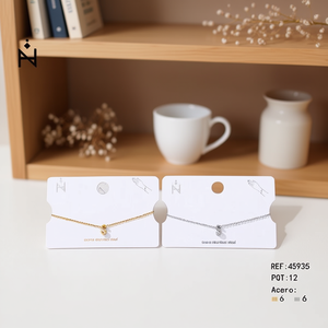 Orecchini a Perno Plusera S in Acciaio Inossidabile Placcato Oro, Gioielli Minimalisti Geometrici da Donna, Regalo di Moda - Product Image 4