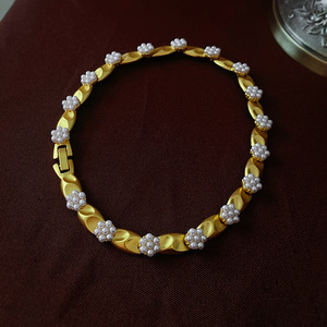 Collier vintage, style court, tempérament de niche, chaîne de clavicule, accessoires à la mode et haut de gamme en gros pour femmes - Product Image 6