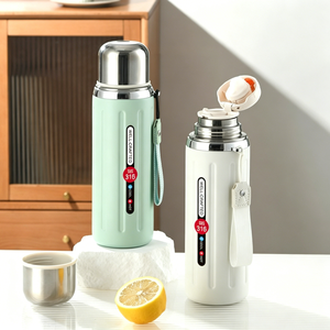 Botella de Agua Aislada al Vacío de Acero Inoxidable de Lujo de 600ml/800ml con Aislamiento Térmico de 6-12 Horas para Bebidas Frías/Calientes - Product Image 3