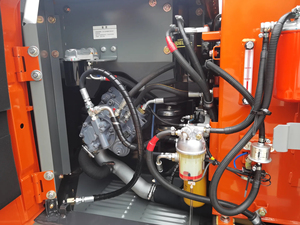 Excavatrice sur chenilles hydraulique d'occasion Hitachi ZX75 de 7,5 tonnes, origine Japon, avec moteur Yanmar, boîte de vitesses, pompe à engrenages, prix - Product Image 5