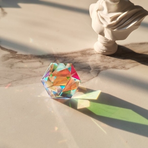 14 lados Poliédrico Polido Tridimensional Cubo de Rubik Vidro Prisma de Refracção de Sete cores - Product Image 2