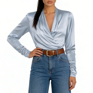 Chemisier en satin à encolure plongeante pour femme - Haut bustier froncé à manches longues - Vêtements féminins Sehe Fashion - Product Image 2