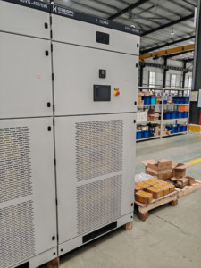 โซลูชันสำหรับปัญหาฮาร์มอนิกในเตาเผาความถี่ปานกลาง ตัวชดเชยคุณภาพไฟฟ้าแบบแอคทีฟสำหรับเครื่องเชื่อมไฟฟ้า - Product Image 3