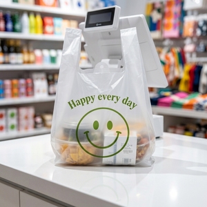 Bolsa de Plástico para Camisetas con Asa de HDPE de Alta Calidad, Reciclable, Personalizable, con Certificación ISO/CE, Ideal para Tiendas de Conveniencia - Product Image 2