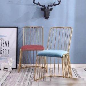 Silla de Ocio Moderna con Base de Metal y Tapicería de Terciopelo para Comedor, Oficina en Casa, Hotel y Sala de Estar - Product Image 5