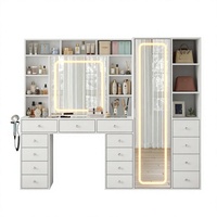 Vente en gros de coiffeuses modernes en bois personnalisables avec miroir LED pleine longueur, couleur blanche |   Meuble de rangement à 15 tiroirs et compartiments ouverts avec prise électrique pour maquillage