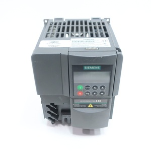 6SE6440-2AD22-2BA1 Micromaster 440, PLC de Frecuencia CA de 650 Hz y 2.20 kW - Product Image 1