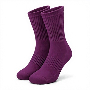 Chaussettes de sport décontractées personnalisées avec logo, en coton tricoté 100%, brodées de haute qualité, pour hommes et femmes, vente en gros - Product Image 1