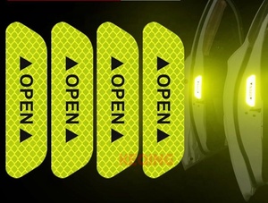 4PCS Adesivos Refletivos de Aviso para Portas de Carro, Visibilidade Noturna, Faixa Protetora Anticolisão, Adesivos de Segurança Automotiva - Product Image 6