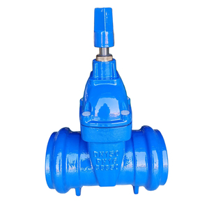Volante DIN 3352 de hierro dúctil con doble encaje y extremo ranurado para tuberías de PVC - Product Image 1