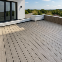 Tarima de WPC Estilo Teca Moderna - Suelo Exterior Impermeable, Ecológico e Ignífugo para Jardín, Patio, Balcón y Terraza