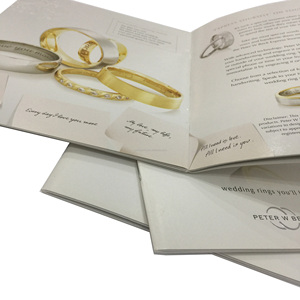 Venta al por mayor de carátulas de pasaporte de tapa blanda offset tamaño de impresión A5 puntada de sillín catálogo de joyas impresión de folletos - Product Image 3