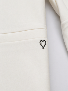 Blazer blanc cintré avec col à revers classique, manches longues, veste formelle minimaliste, blazer cintré élégant de qualité supérieure - Product Image 4