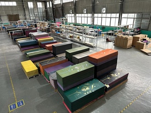 Sinh Thái Thân Thiện Tốt Nhất Grip Tùy Chỉnh In Mềm Lớp Phủ Chống Trượt Sang Trọng Vàng Thiết Kế Bán Buôn PU Thể Dục Dụng Cụ 4Mm 5Mm Yoga Mat - Product Image 3